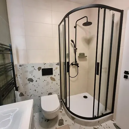 7Th Heaven Apartment Close To Metro And Center Prague Exterior photo