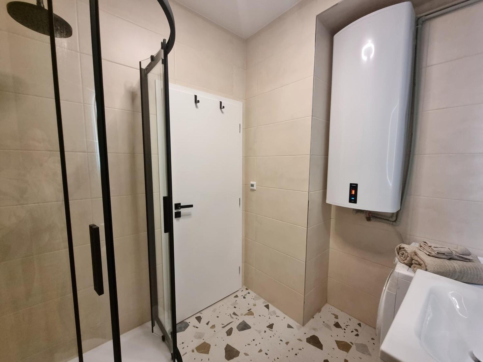 7th Heaven Close To Metro And Center Апартаменти *